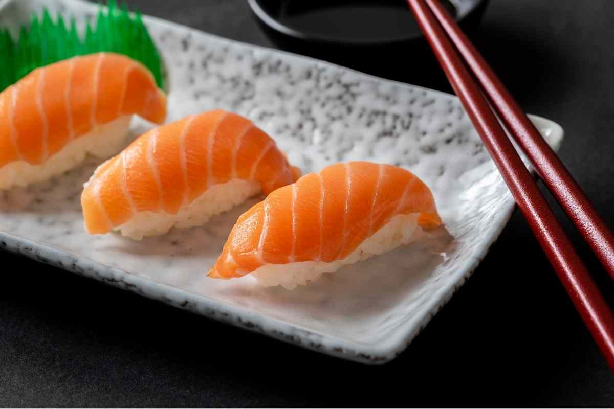 nigiri salmone ricetta